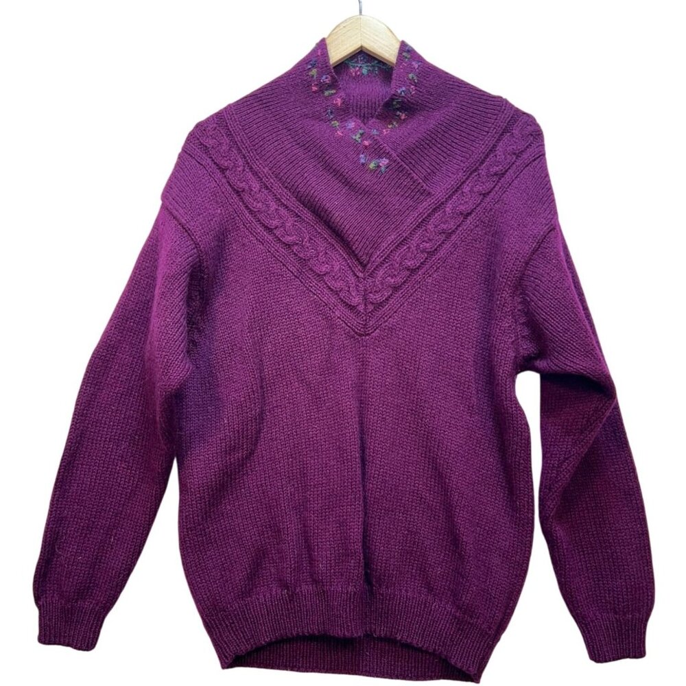 Eddie Bauer Womens Wool Sweater Medium Purple Floral Embroidered Pullover Cozy